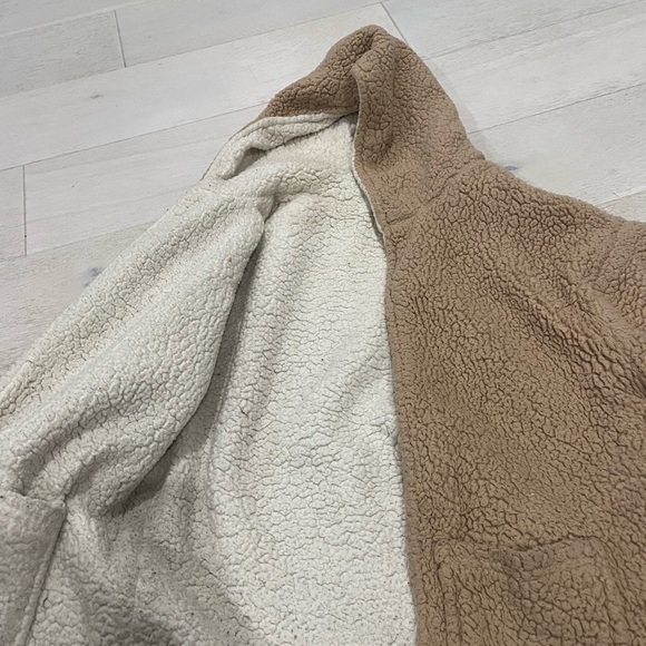 Big teddy bear jacket warmer - Picture 3 of 5